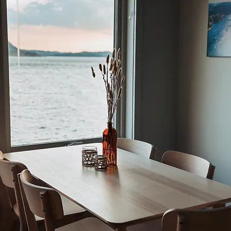 شقة Preikestolen Panorama - Seaside *