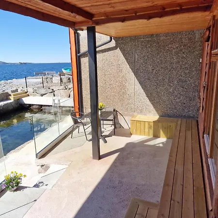 Preikestolen Panorama - Seaside شقة Jørpeland