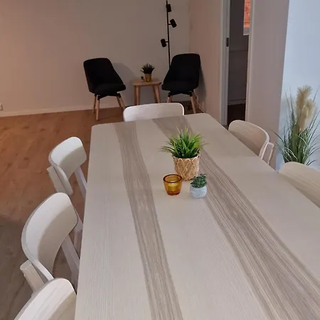 Preikestolen Panorama - Seaside شقة Jørpeland