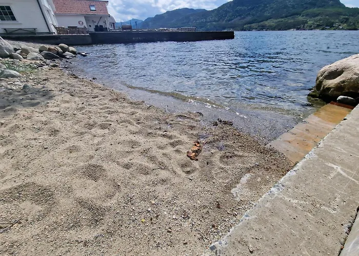 Preikestolen Panorama - Seaside Апартаменты *