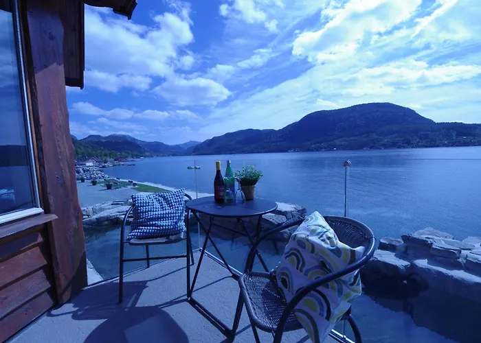 Preikestolen Panorama - Seaside Apartamento *